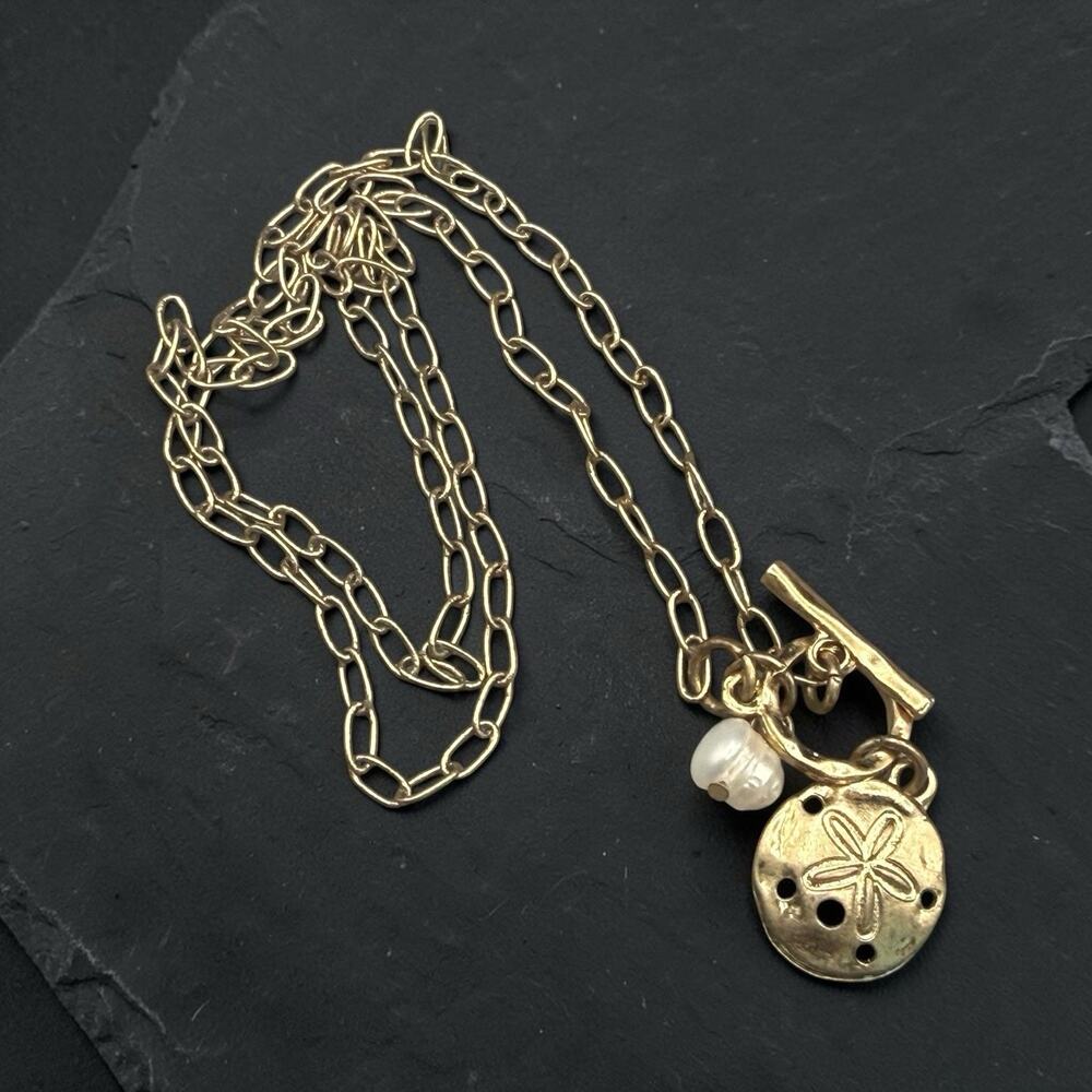 Gold Tone Sand Dollar Toggle Necklace 18" Link Chain Freshwater Pearl Charm